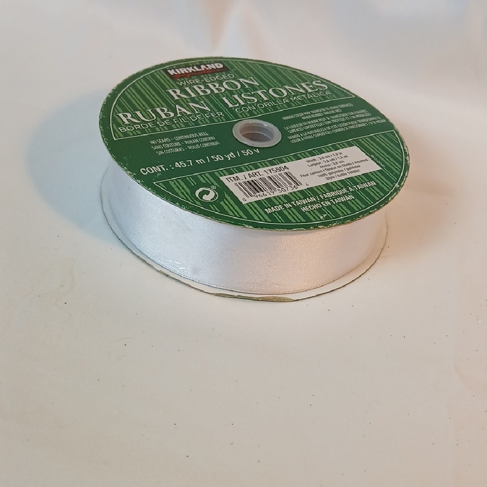 Kirkland Signature White Ribbon